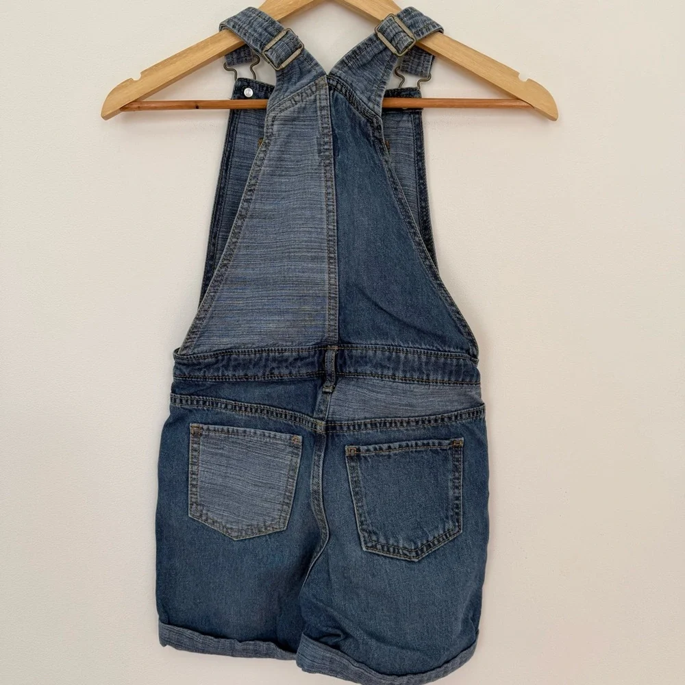 GAP Kids‎ Distressed Denim Shortalls Size Medium (M) Girls